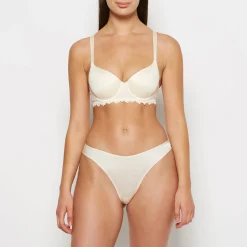 Diva Thong Panty in*La Senza Sale